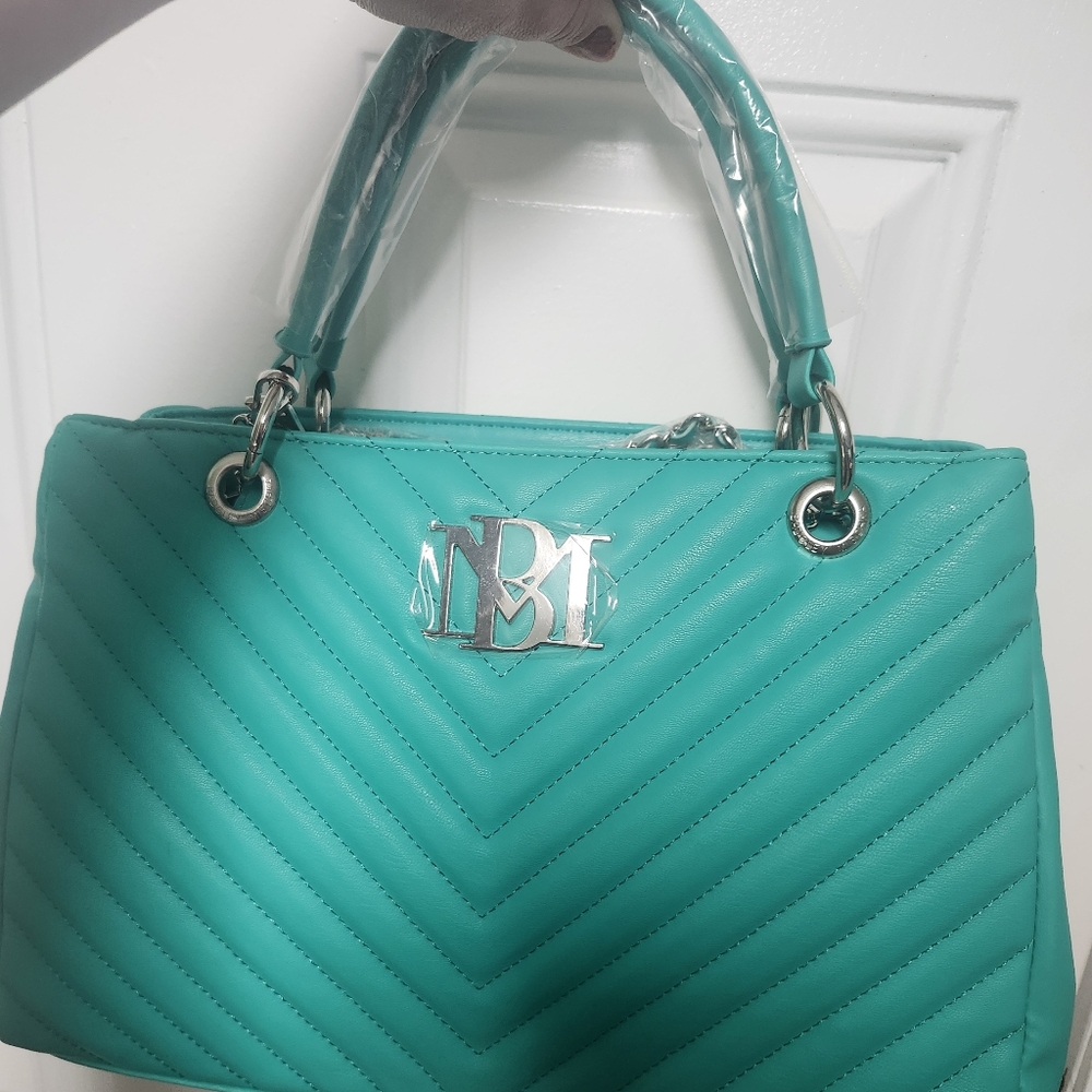 NEW Badgley Mischka